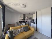 Appartement à CHATEAUNEUF-LES-MARTIGUES