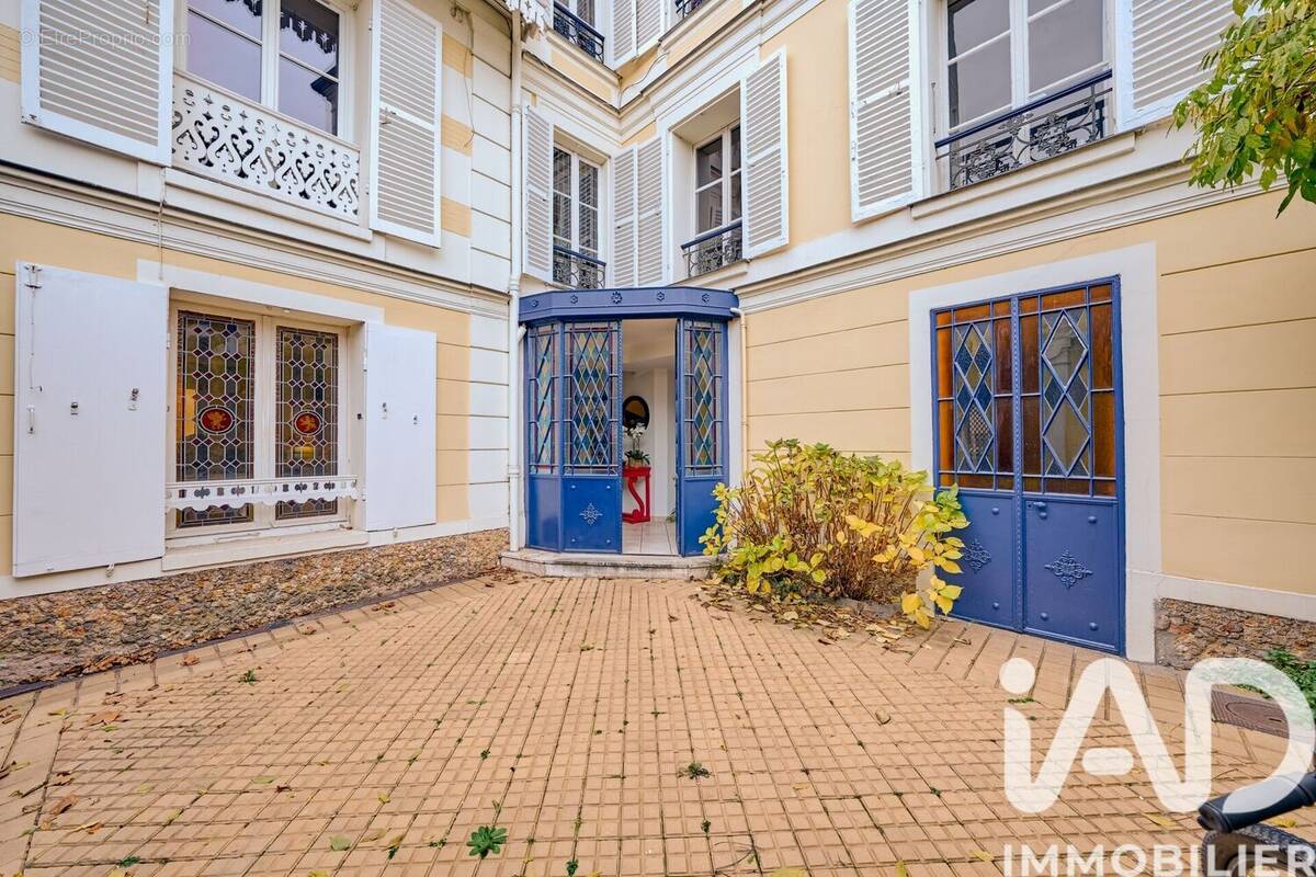Photo 1 - Maison à VERRIERES-LE-BUISSON
