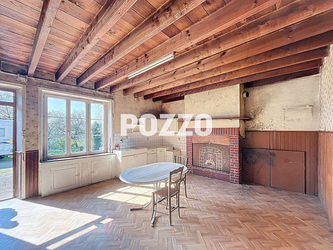 Maison à JUVIGNY-LE-TERTRE