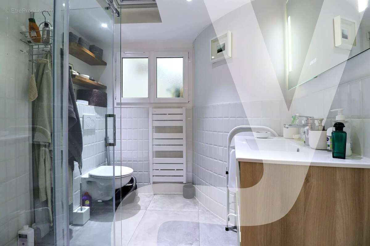 Appartement à PARIS-11E