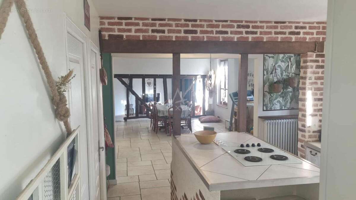 Maison à COURVILLE-SUR-EURE