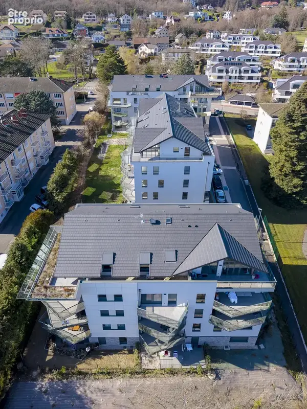 Divonne les Bains, T4 avec 2 terrasses et grand jardin - photo 6