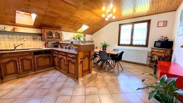 Maison 242 m² à Mieussy  - photo 8