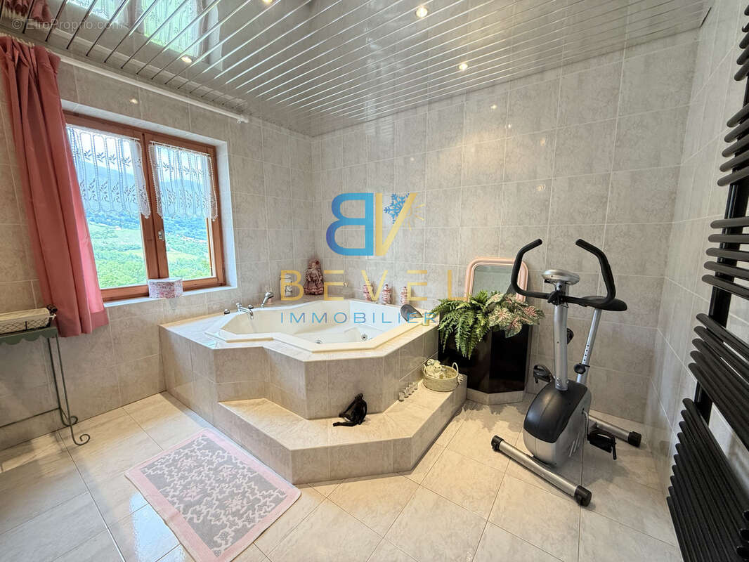 Maison à SAINT-PANCRACE