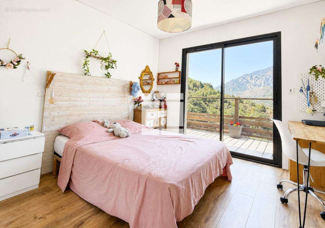 Villa contemporaine de plain-pied avec T2 et studio - photo 10