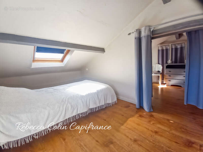 Maison à SAINT-CREPIN-D'AUBEROCHE