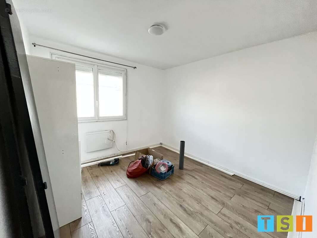 Maison à MONTREJEAU