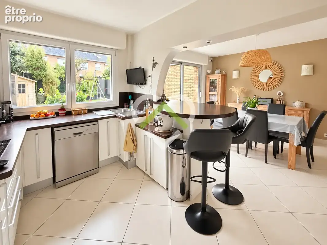 Superbe maison de famille des années 70 à HEM, parfaitement entretenue et sans aucun travaux ! - photo 5