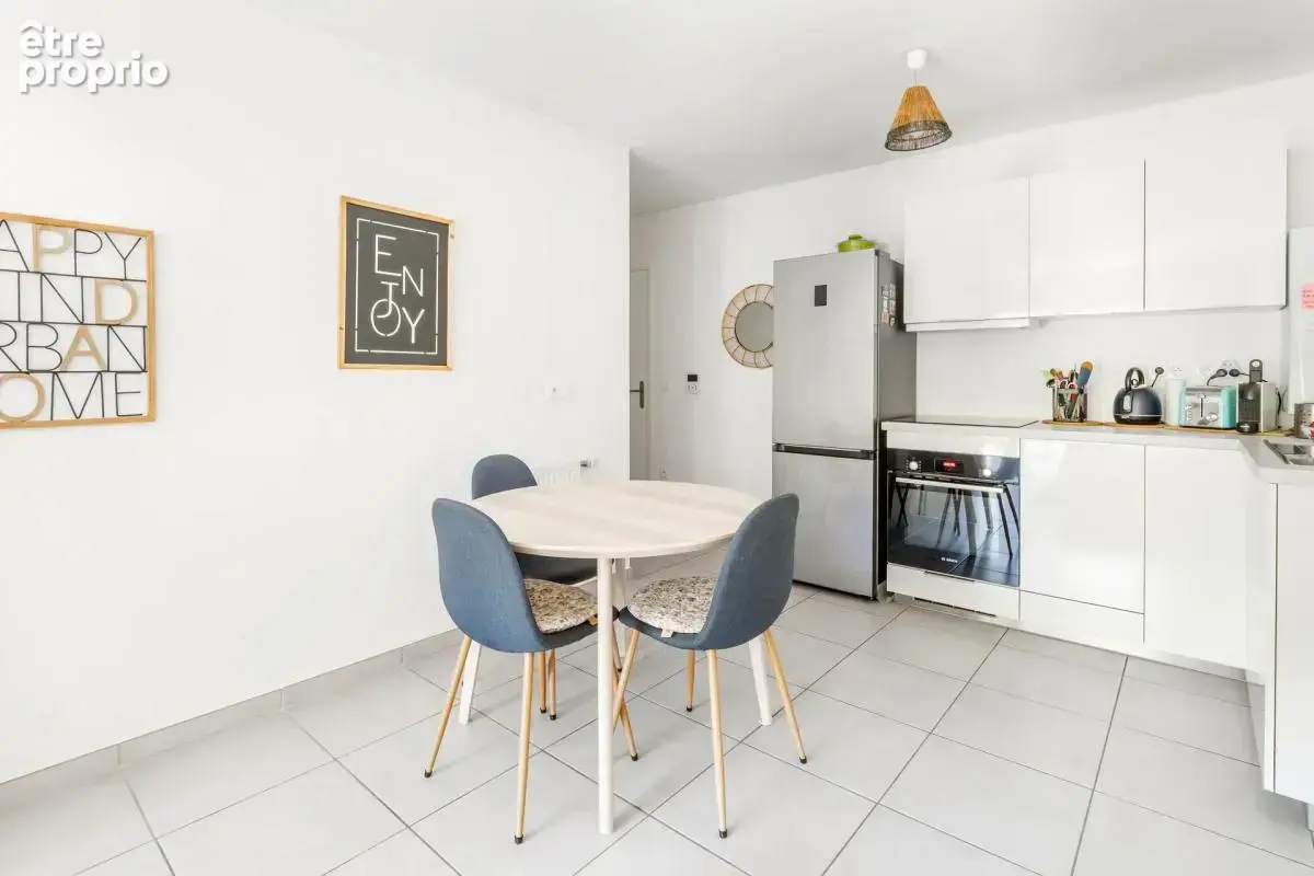 Appartement T2 de 43 m² garage et parking - photo 5