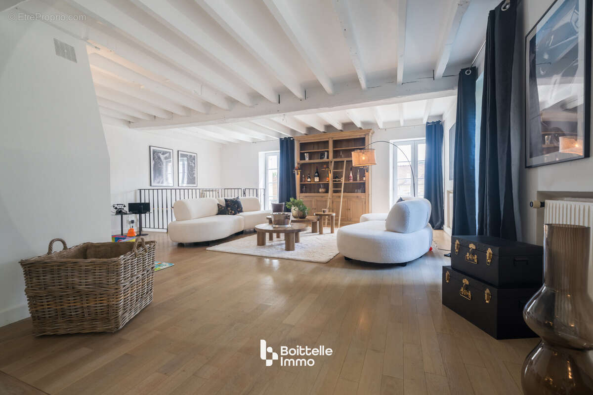 Maison 475 m² à Maincy  - photo 7