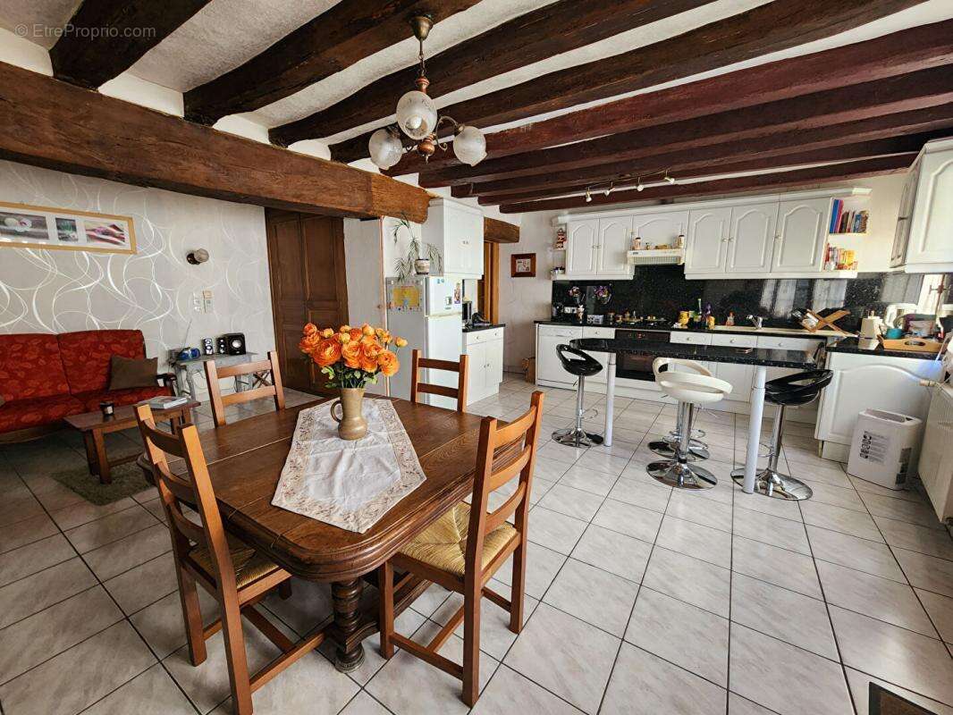 Maison à BEAULIEU-LES-LOCHES