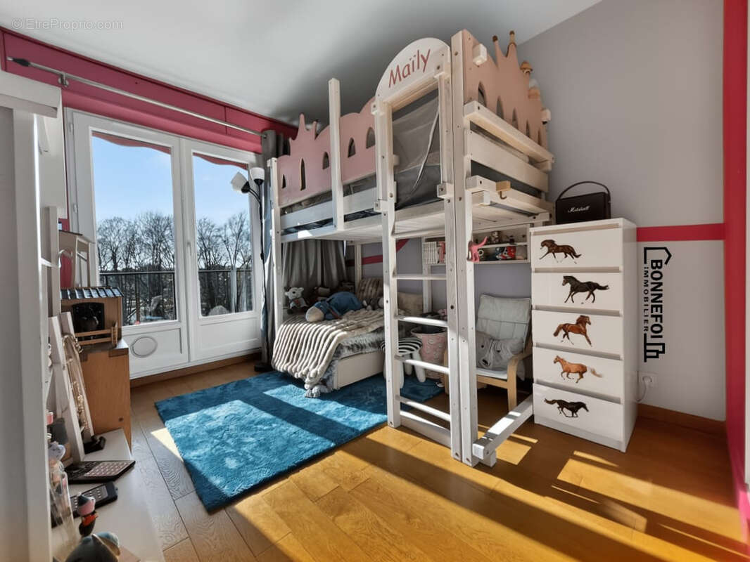 Appartement à CHAMPIGNY-SUR-MARNE