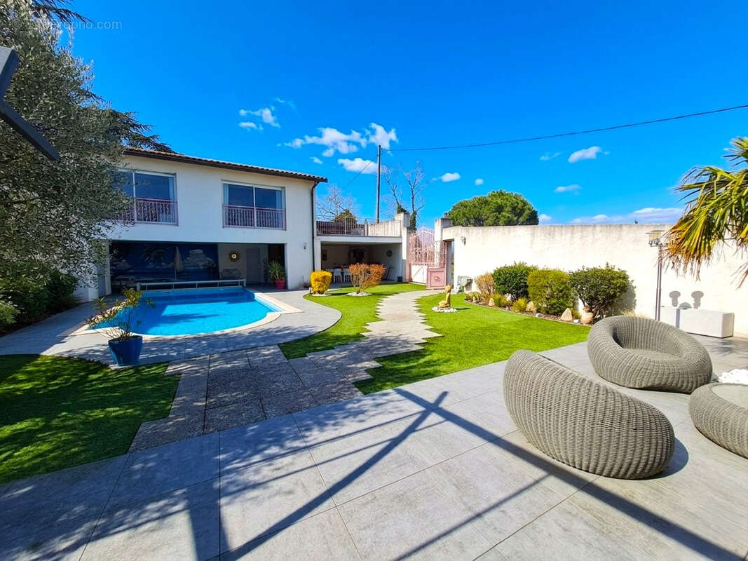 Maison à SAINT-JEAN-DE-TOUSLAS