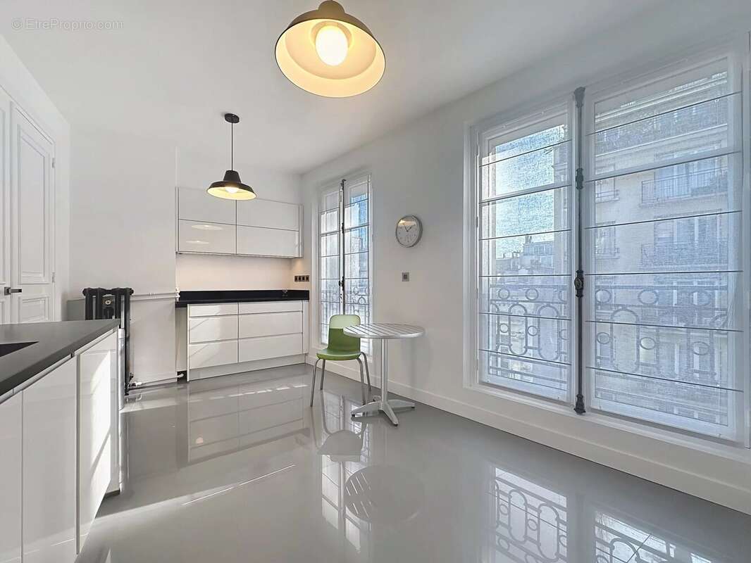 Appartement à PARIS-6E