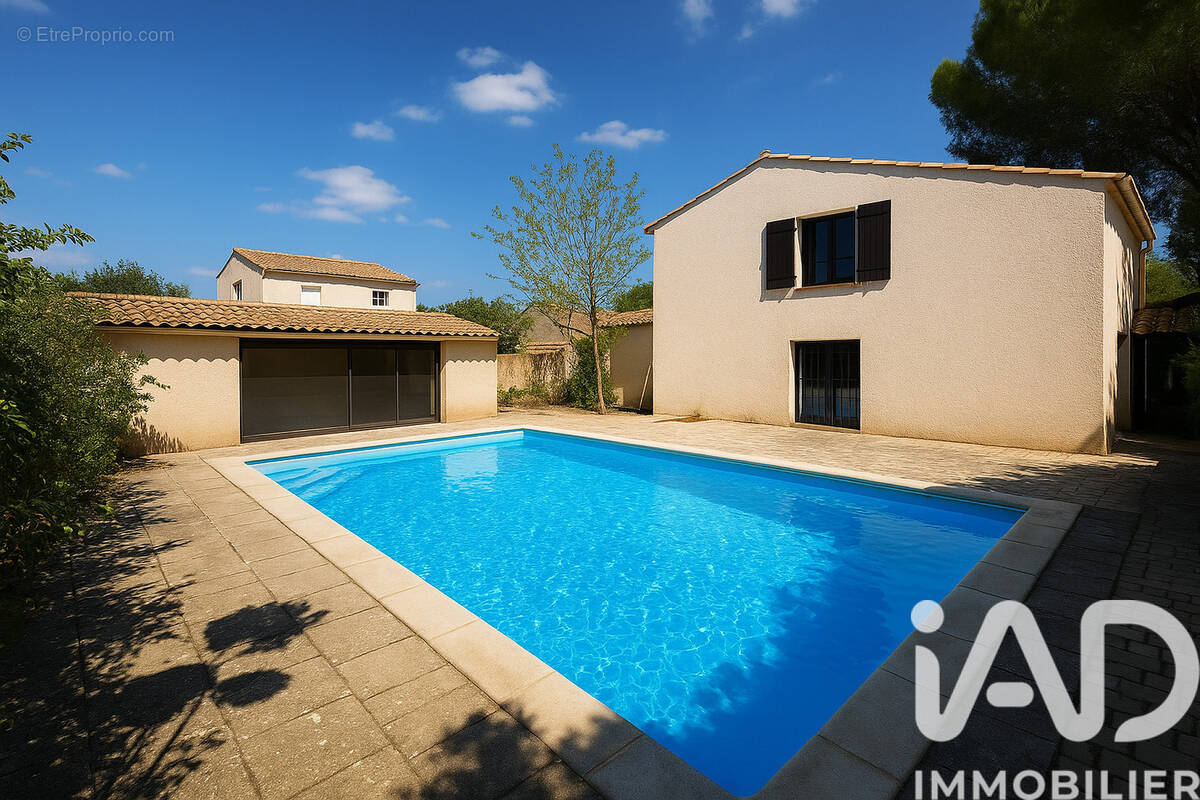 Photo 1 - Maison à GALLARGUES-LE-MONTUEUX