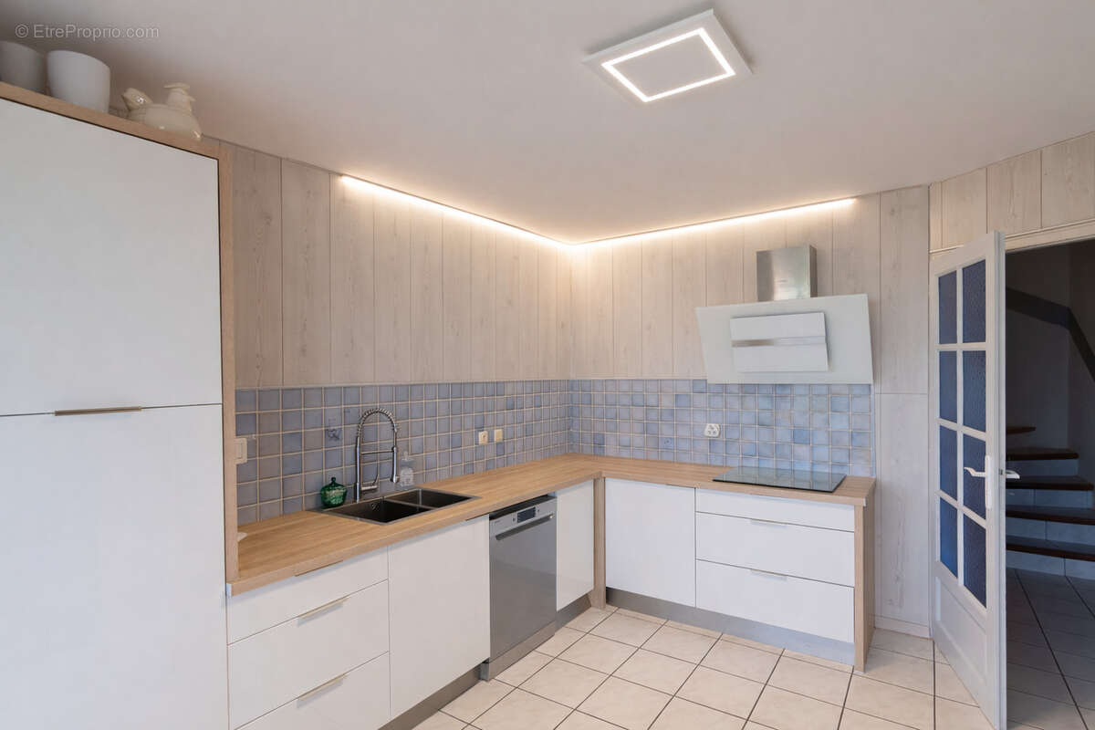 Découvrez cette belle villa de 153m2 avec appartement indépendant de 38m2 au calme - photo 6