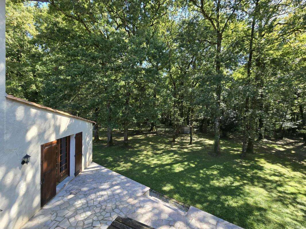 Maison à MONTMOREAU-SAINT-CYBARD