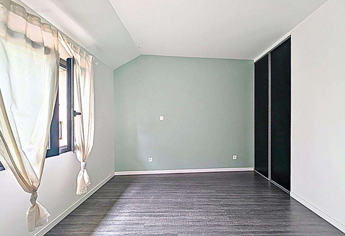 Maison Sainte Luce Sur Loire 5 pièces 130 m2 - photo 8