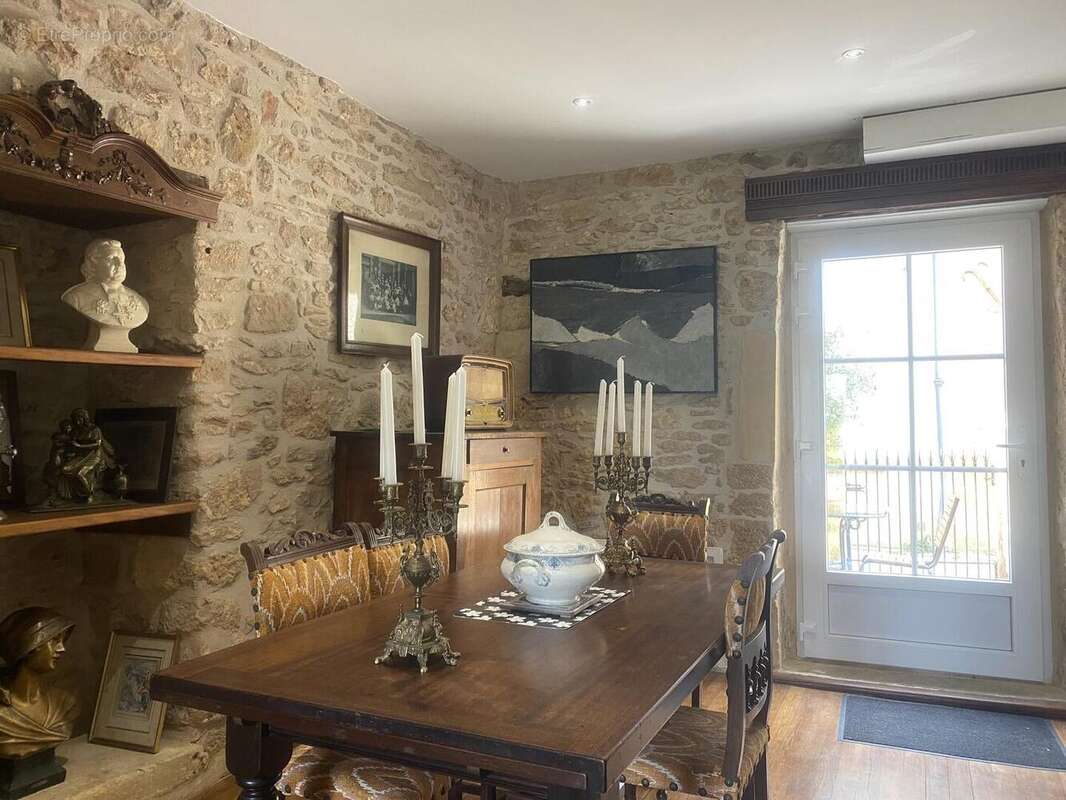 IMG6842 - Maison à MEYRALS