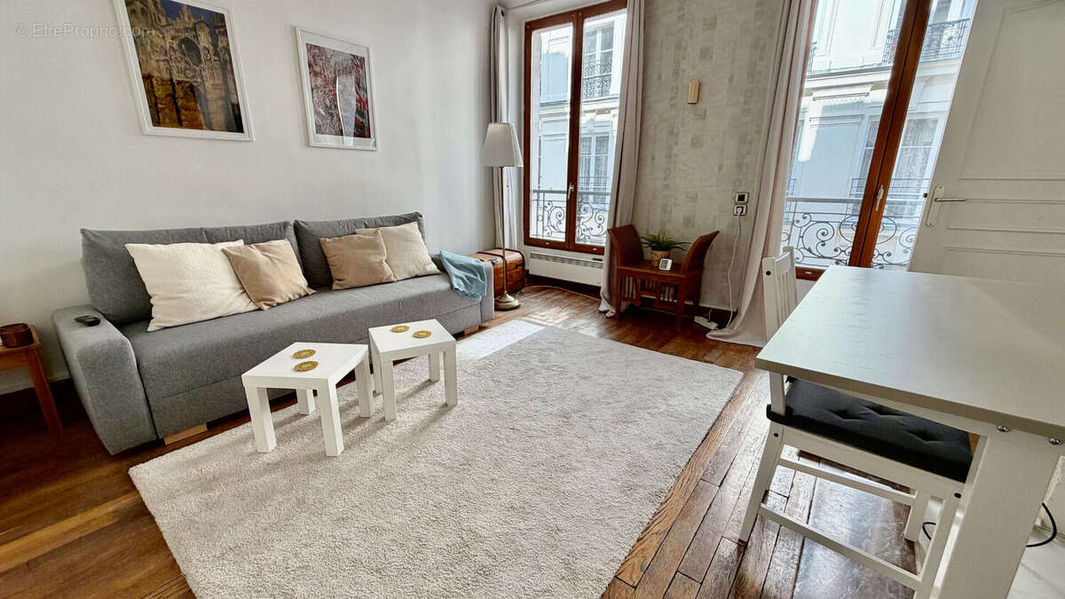 Appartement à PARIS-2E