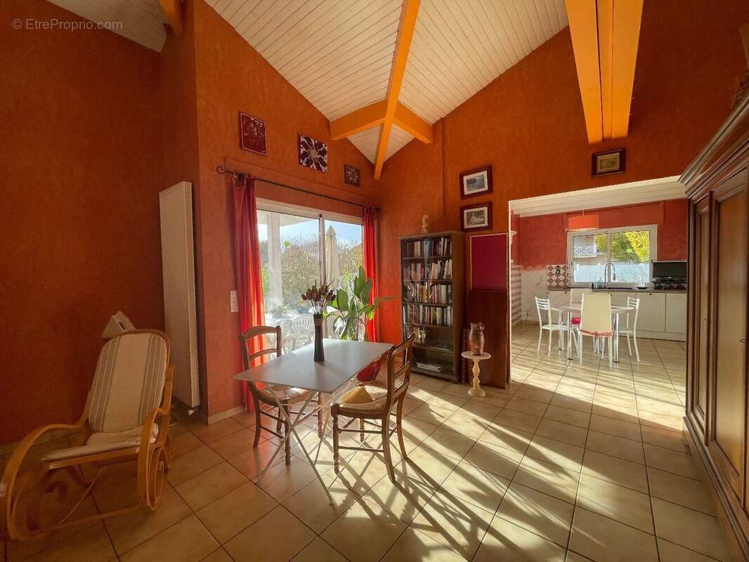 Maison à BENESSE-MAREMNE