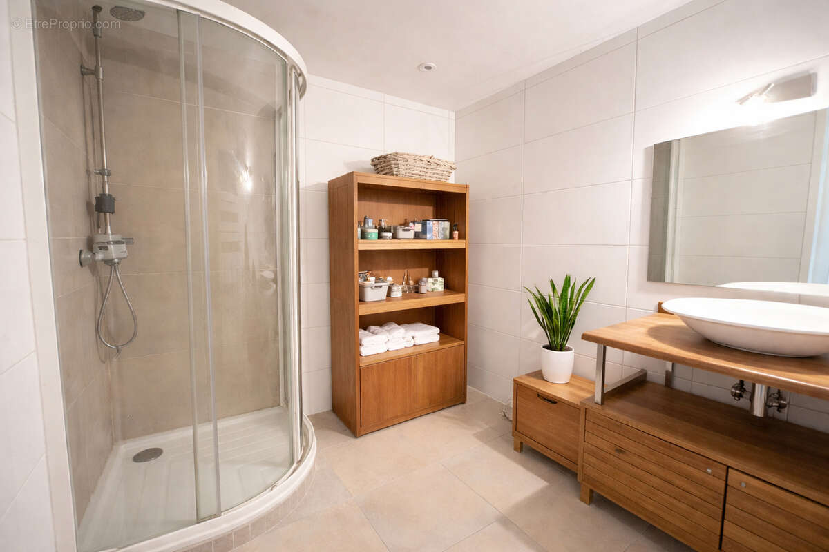 Appartement à CARNOUX-EN-PROVENCE