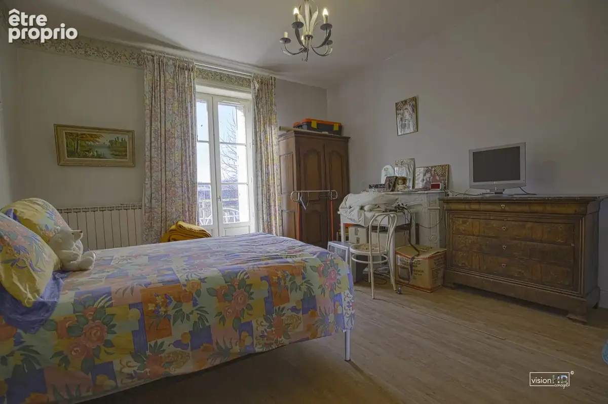 Maison de caractère avec dépendance - photo 12