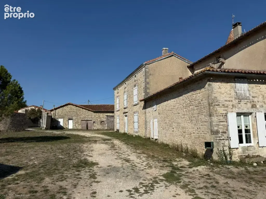 Magnifique Ancienne Logis Avec Grand Potentiel - photo 50