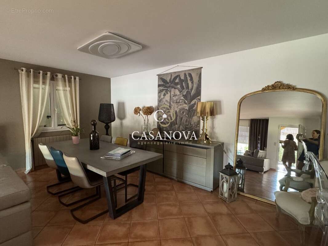 Villa familiale avec piscine  Cadre paisible proche mer - photo 10