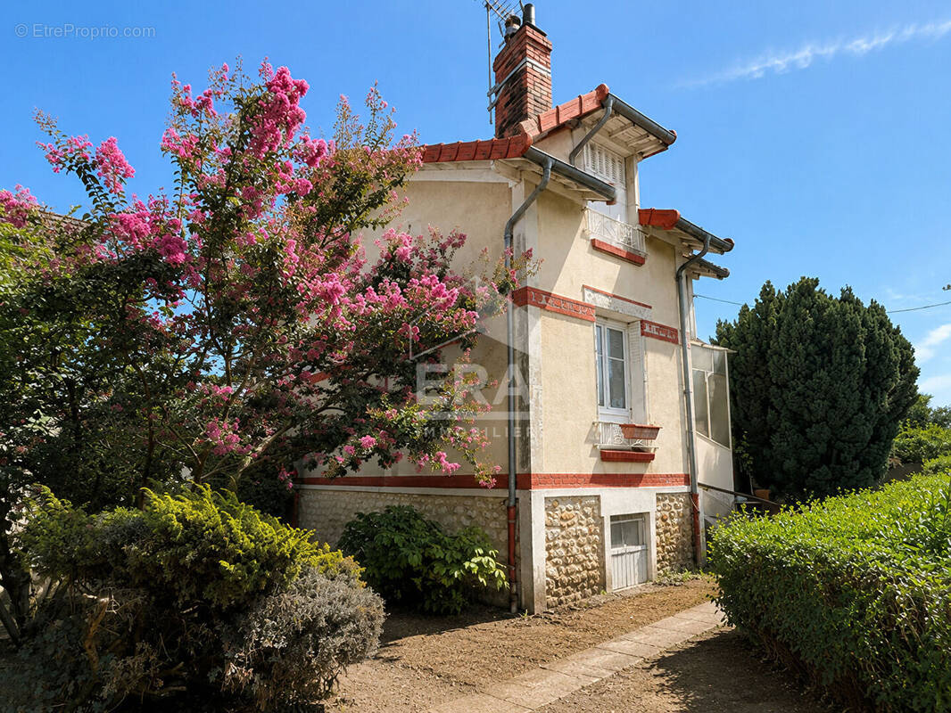 Maison à BONNEUIL-SUR-MARNE