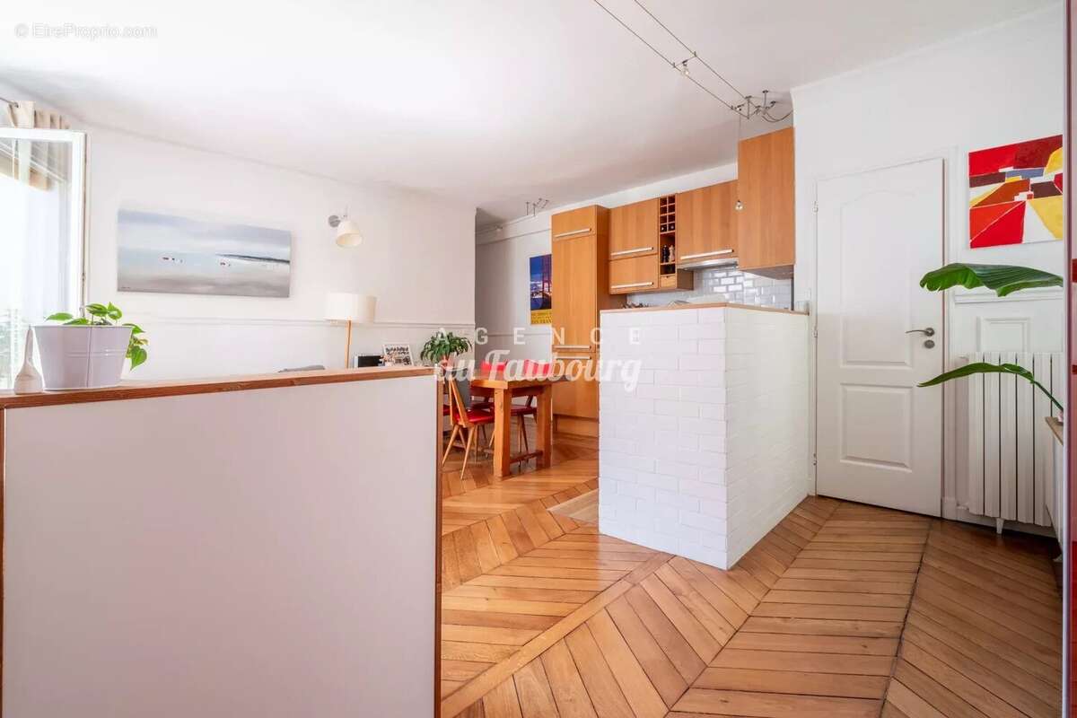 Appartement à PARIS-10E