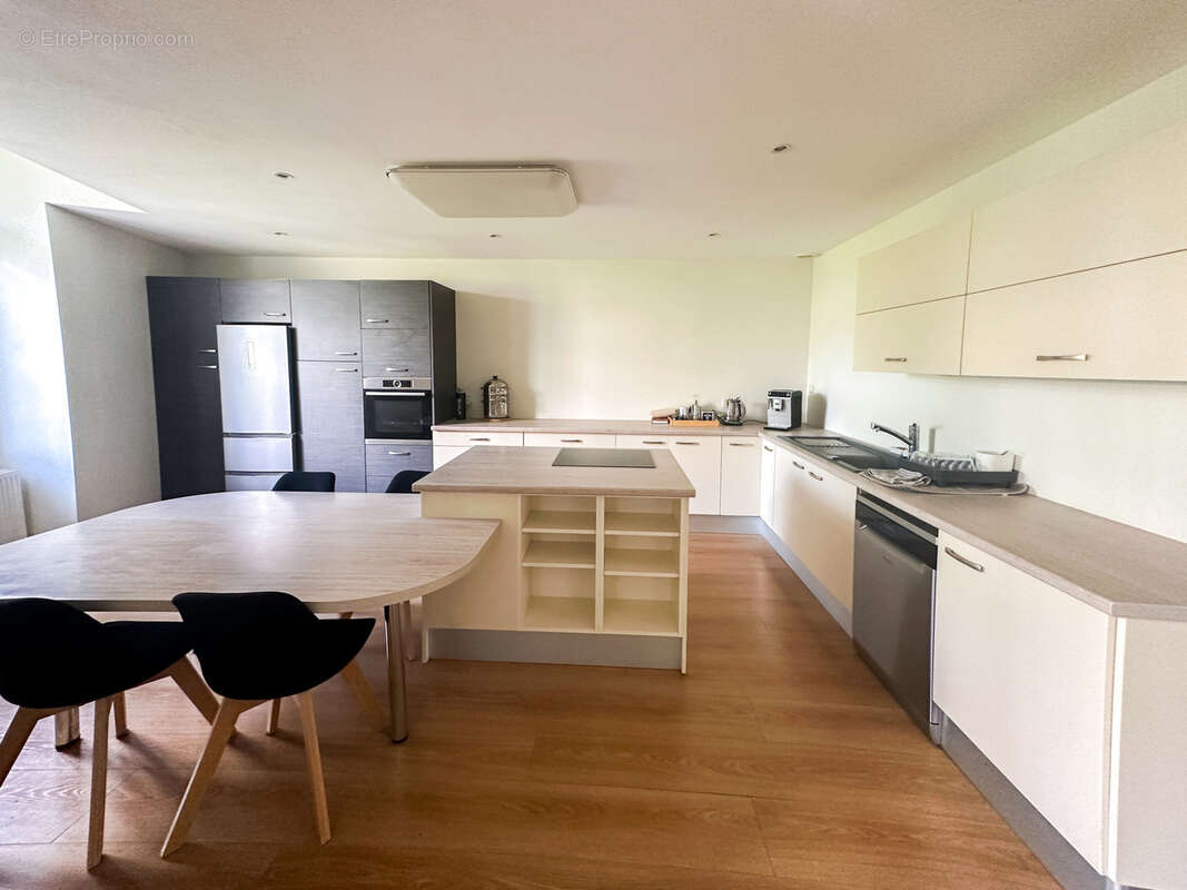 Local ou appartement t9 de standing a vendre - hyper centre de cholet -exclu ! - photo 3
