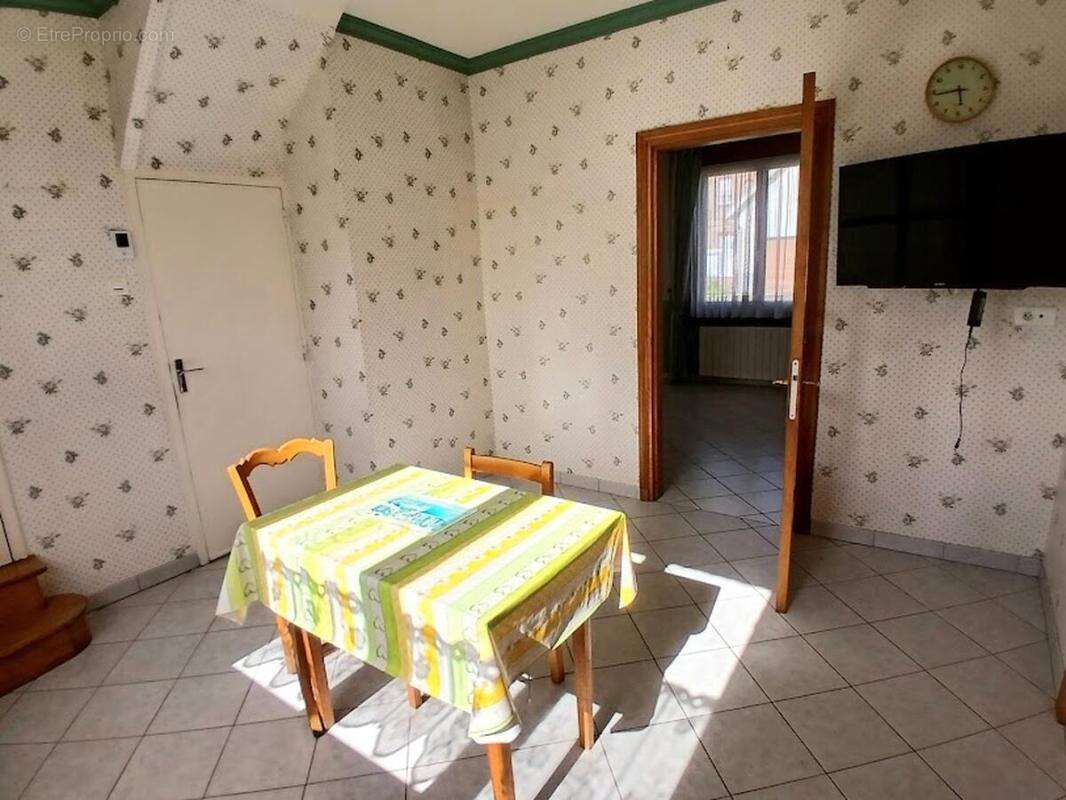 Maison 156 m² à Quoeux-Haut-Mainil  - photo 6