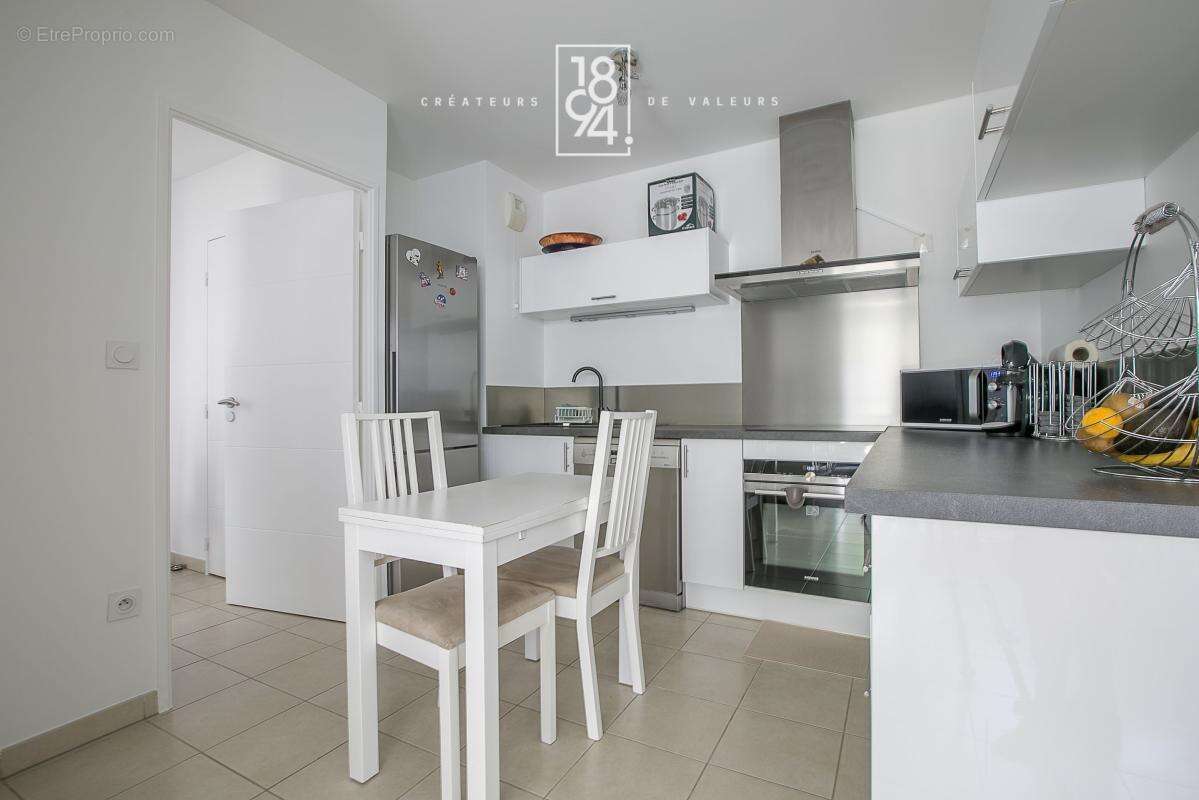 Appartement à MARSEILLE-12E