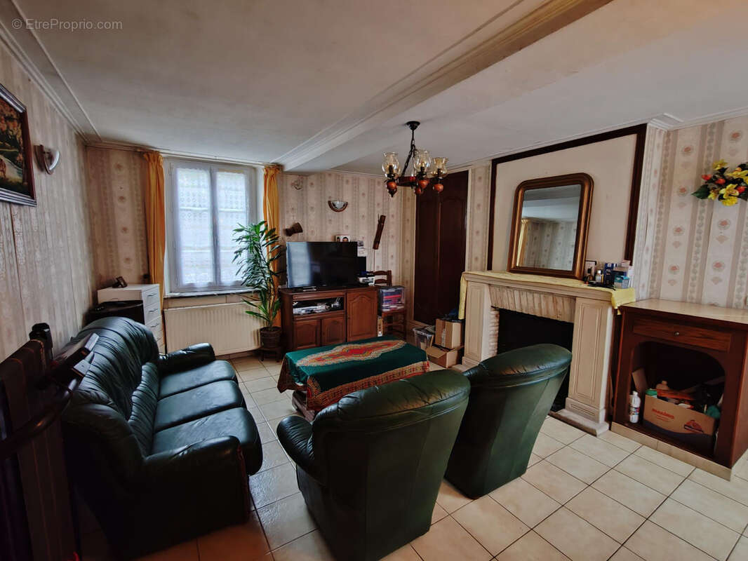 Maison à VILLERS-COTTERETS