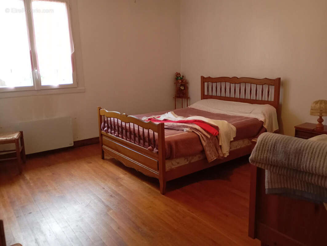 1761231290429 - Maison à JAVERLHAC-ET-LA-CHAPELLE-SAINT-ROBERT