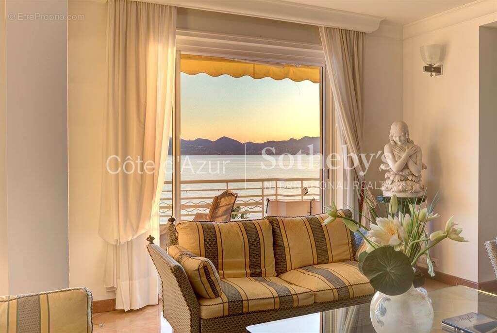 Appartement à CANNES