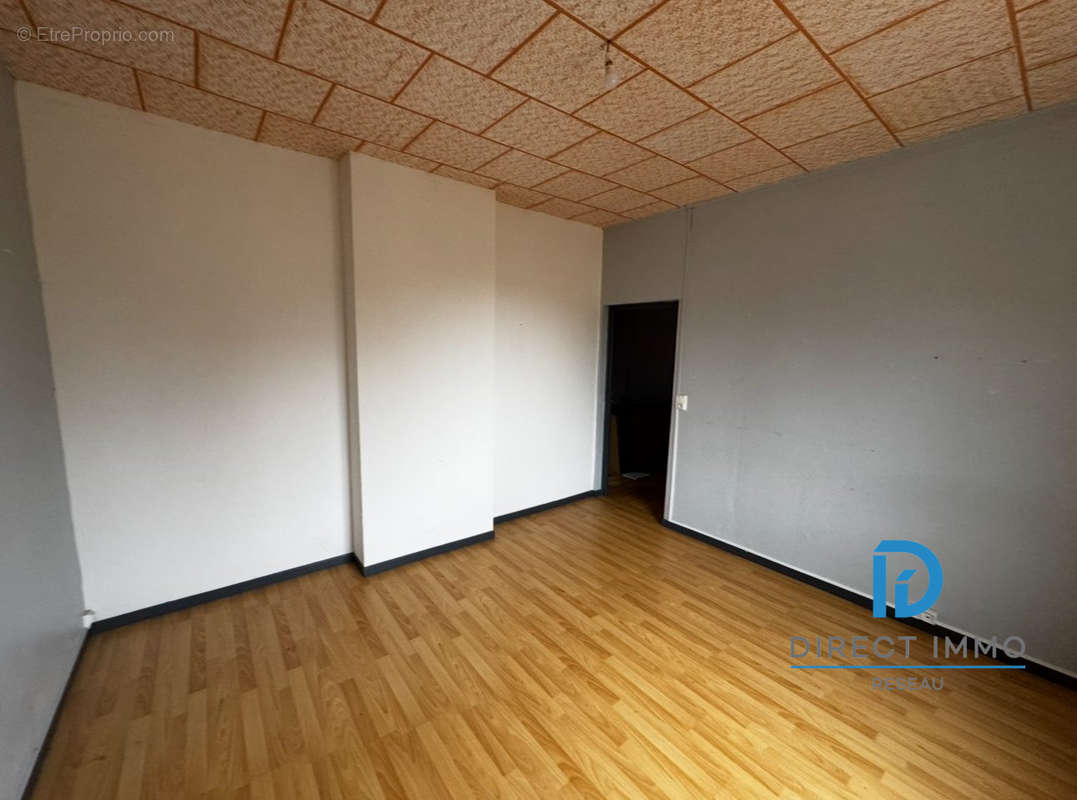 Maison à SAILLY-SAILLISEL