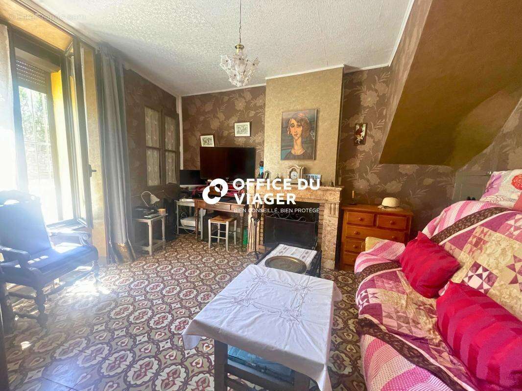 Maison - 6 pièces - 160 m² - photo 2