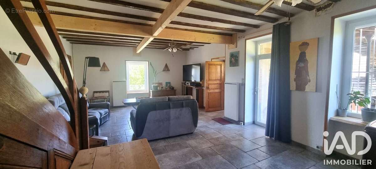 Maison 220 m² à Ronno  - photo 5