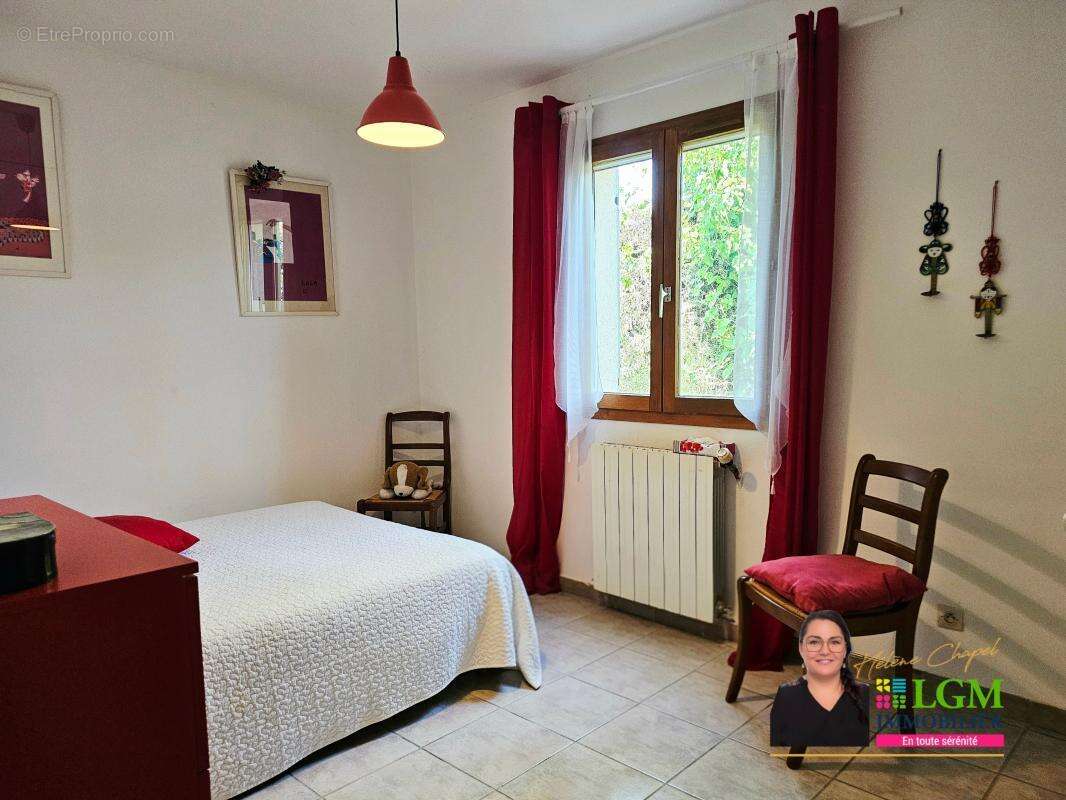 Maison avec piscine à Laudun - 4 chambres- 115 m² - Terrain clos et arboré 787m² - photo 12