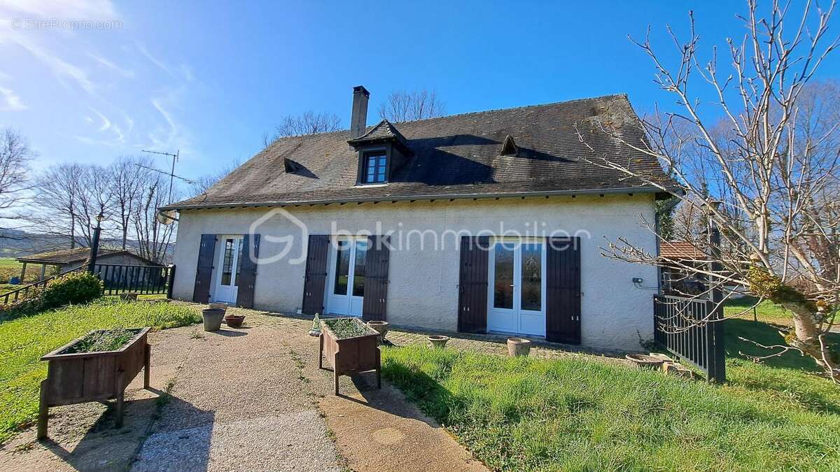 Maison à SAINT-ASTIER