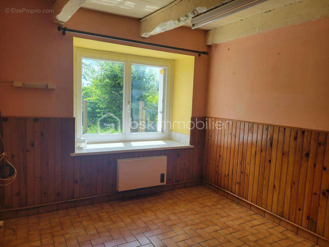 Maison pleine de charme à Trévé - 61 m² avec dépendances et potentiel d’évolution - photo 7