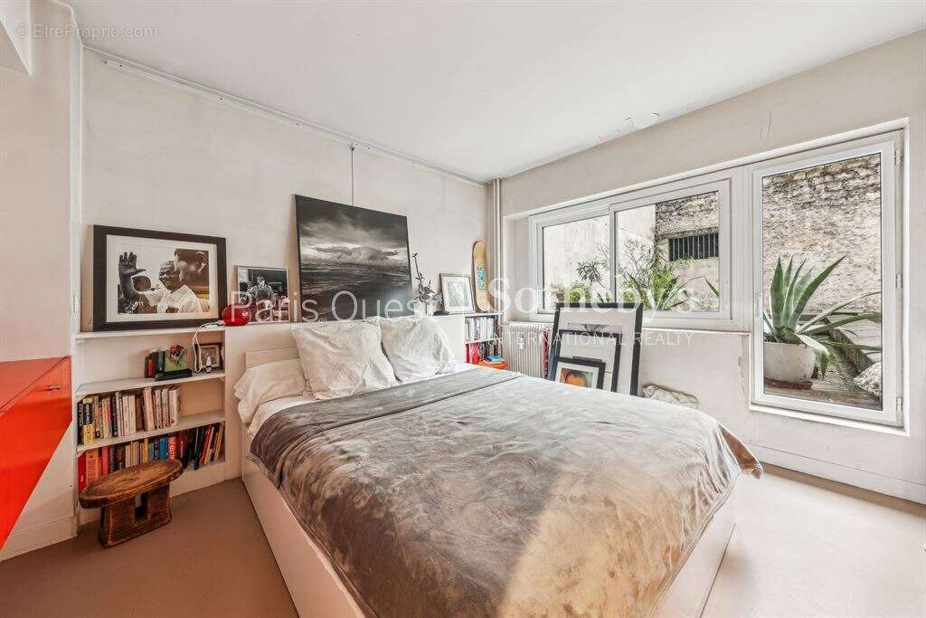 Appartement à PARIS-10E