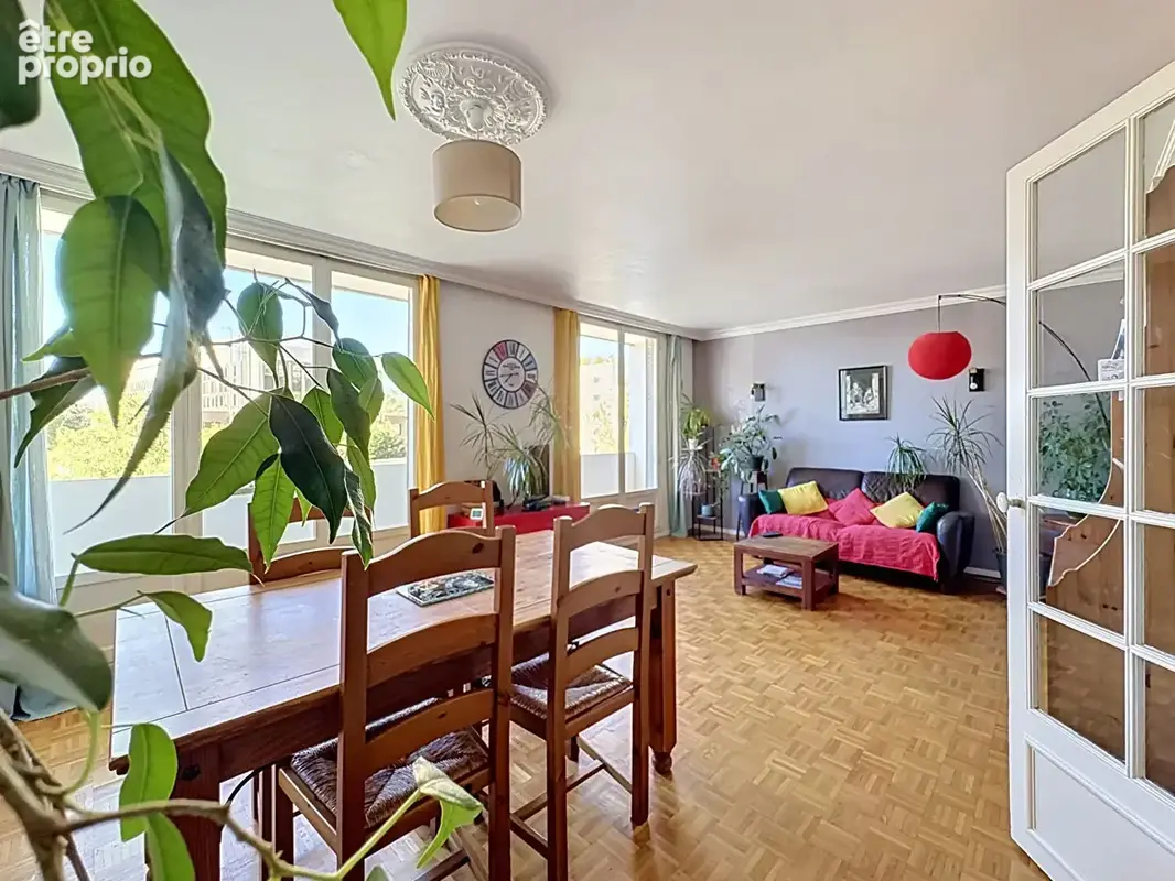 Appartement à CALUIRE-ET-CUIRE