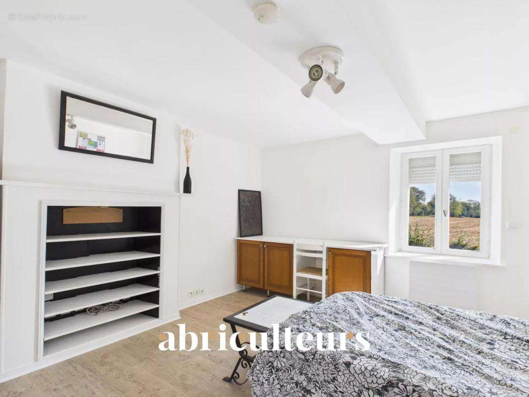 Maison à SAINT-MARTIN-DE-BONFOSSE