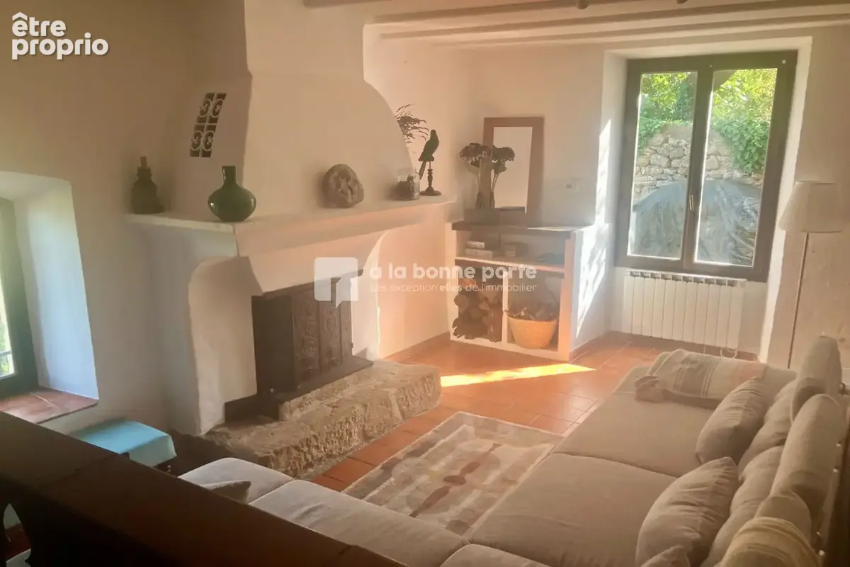 Maison 6 pièces 110 m² à vendre à Jouques (13490) - photo 4