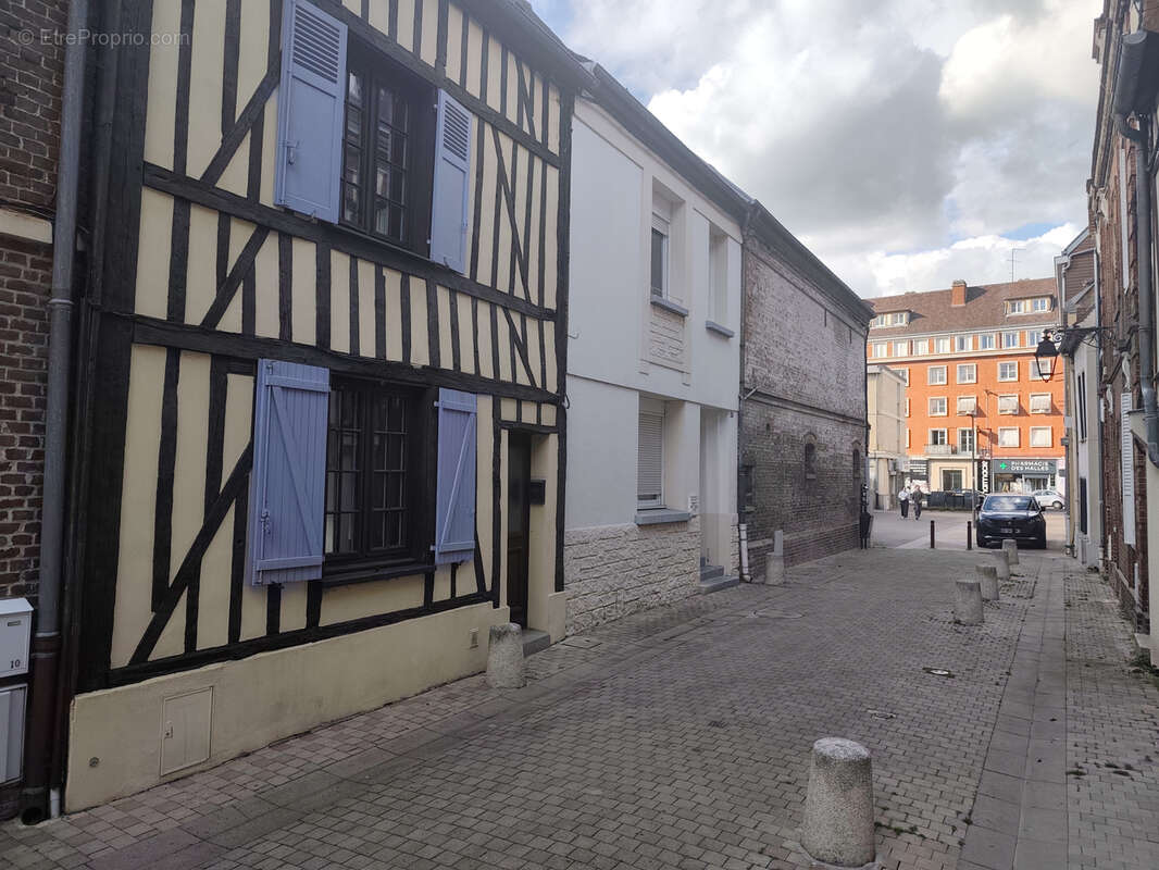 Maison à BEAUVAIS
