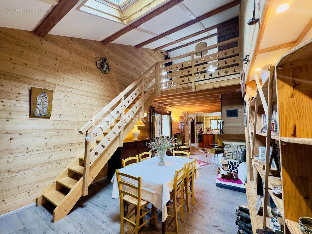 Maison à THORENS-GLIERES