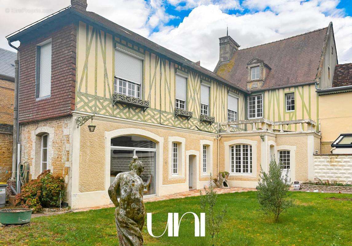 Maison à SAINT-PIERRE-SUR-DIVES